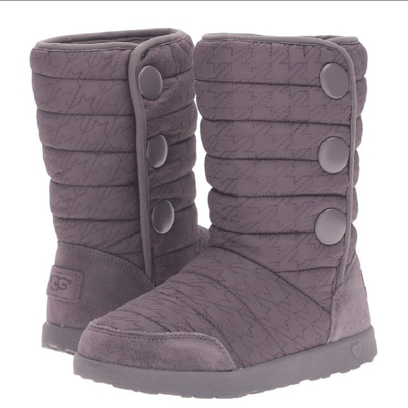 UGG Shoes - Super Cute Lavender Uggs